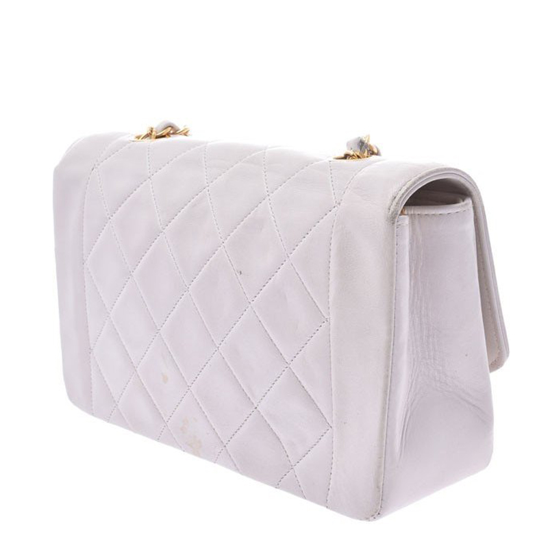 

Chanel White Quilted Leather Chain Shoulder Bag
