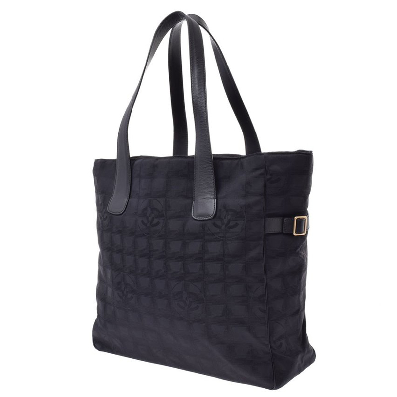 

Chanel Black Nylon New Travel Line GM Bag