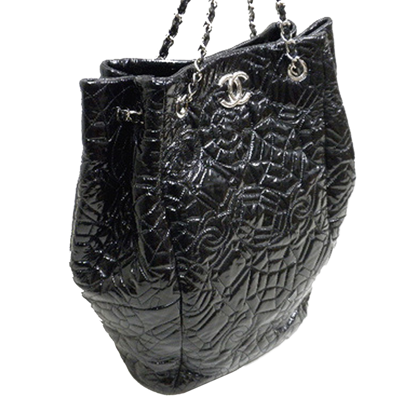 

Chanel Black Patent CC Stitch Leather Tote Bag
