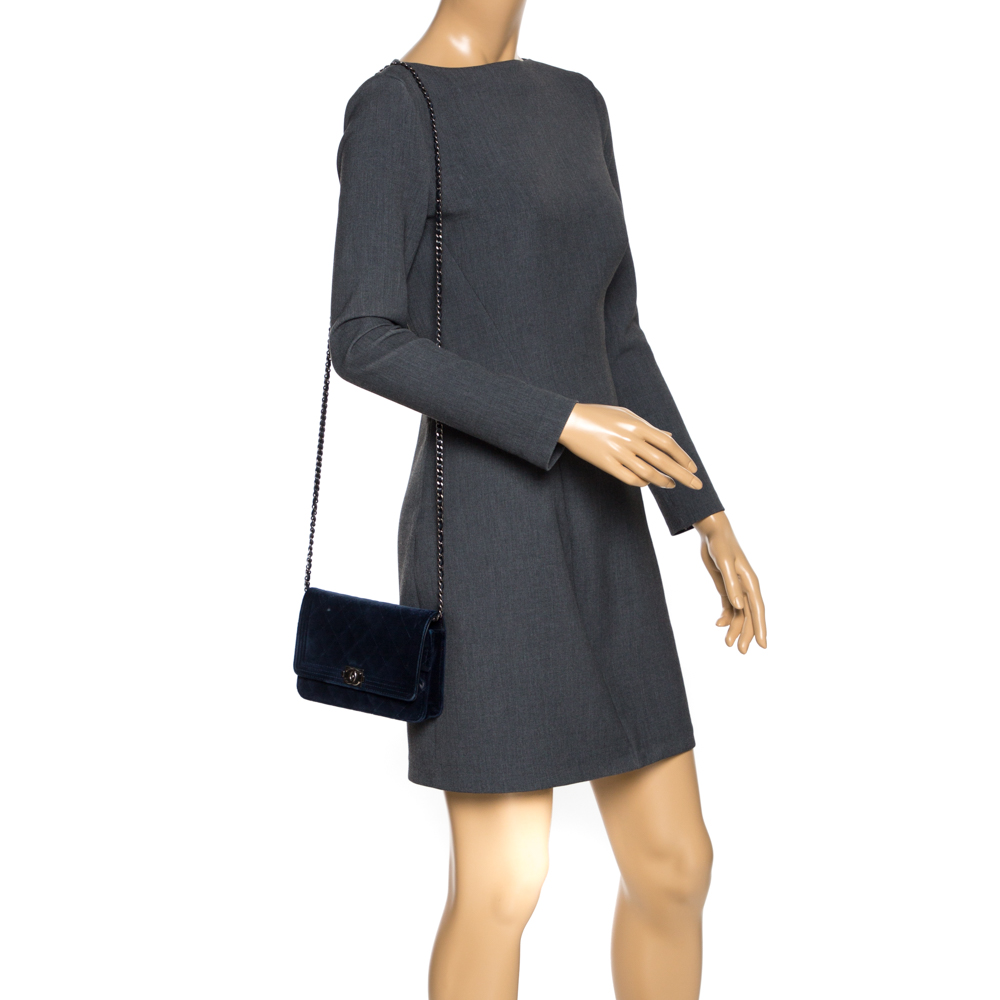 

Chanel Navy Blue Quilted Velvet Boy WOC Clutch Bag