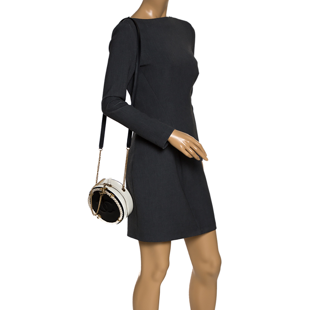 

Chanel Black/White Leather 2019 Nautical Round Crossbody Bag