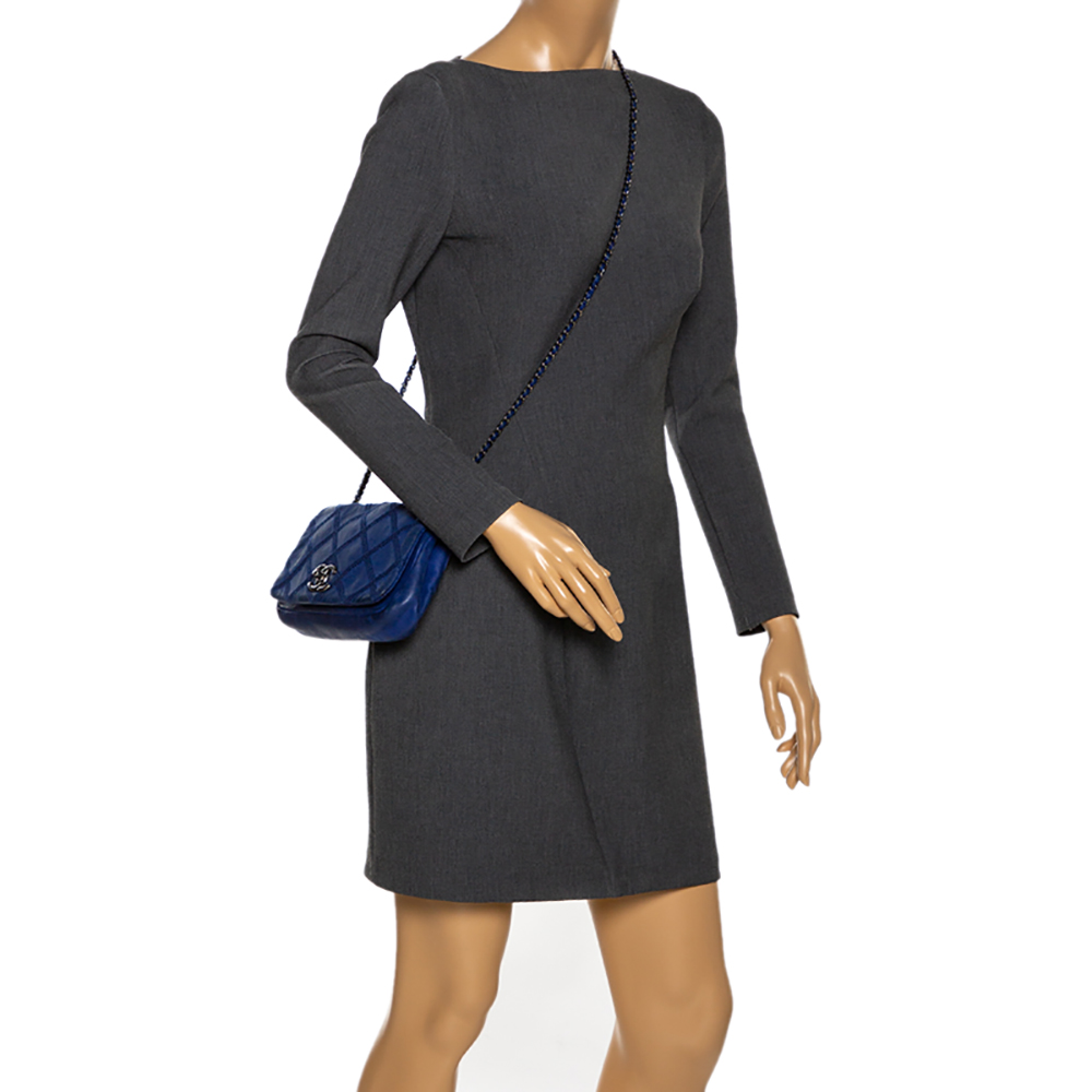 

Chanel Electric Blue Diamond Stitch Leather Mini Flap Bag