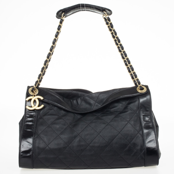 Pre Owned Chanel Black Lambskin Large Rue de Cambon Tote Bag