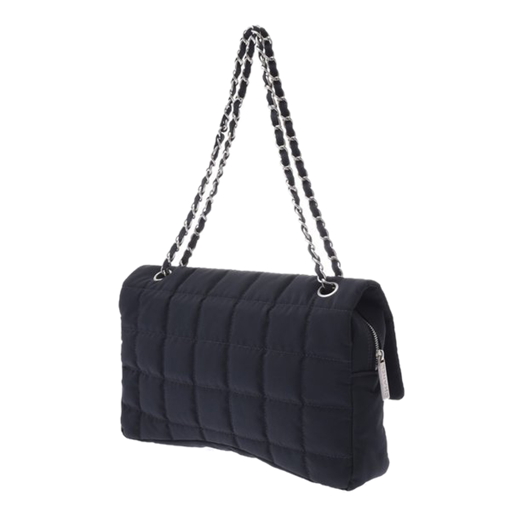

Chanel Black Nylon Chocolate Bar Shoulder Bag