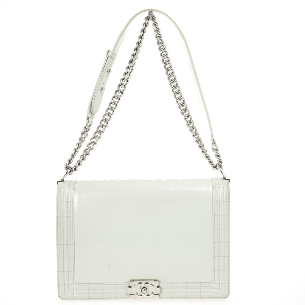 مملوكة مسبقًا Chanel Large Quilted Boy Flap Bag