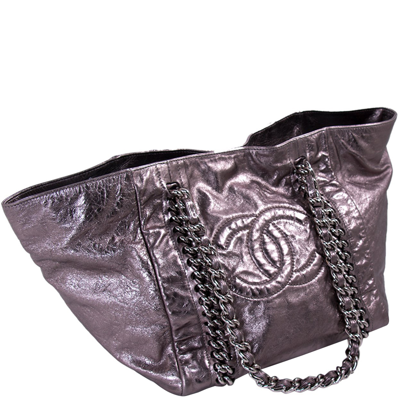 

Chanel Metallic Bronze Leather Large Modern Chain Tote