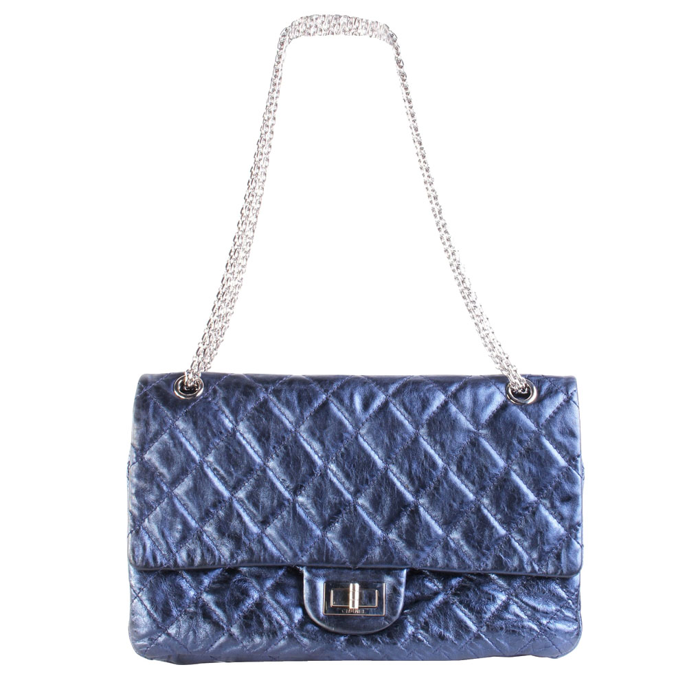 chanel navy quilted bag