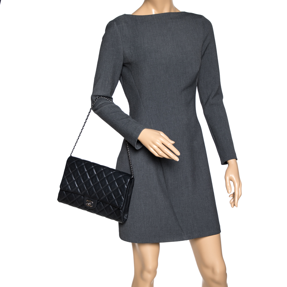 

Chanel Anthrx Grey Caviar Quilted Leather Chain Flap Bag