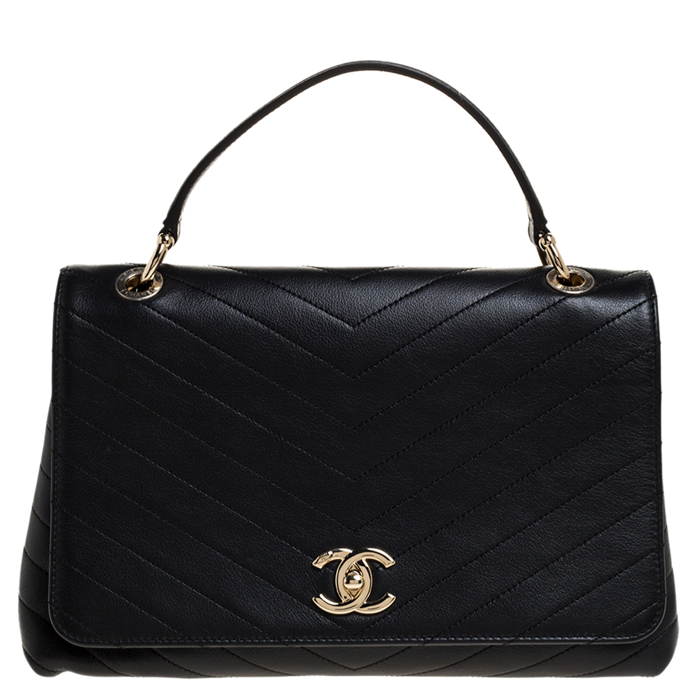 Pre Owned Chanel Black Chevron Leather Medium Chic Flap Bag
