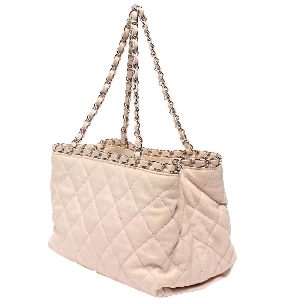 

Chanel Pink Quilted Leather Top Handle Bag