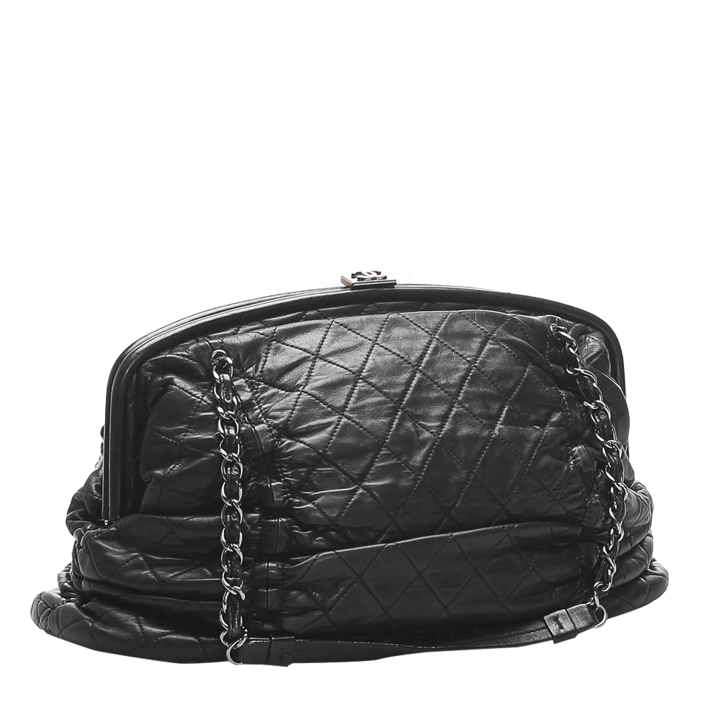 

Chanel Black Lambskin Leather Shoulder Bag