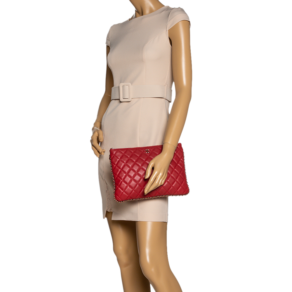 

Chanel Red Quilted Leather O Case Chain Trim Clutch