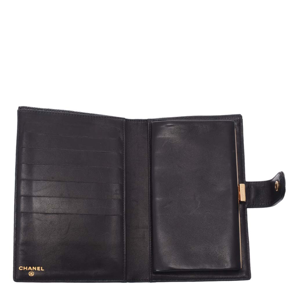 

Chanel Black Leather Vintage Timeless Wallet