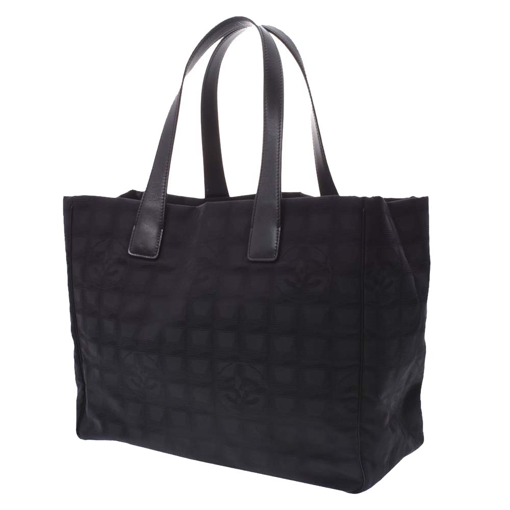 

Chanel Black Nylon Travel Line Tote Bag