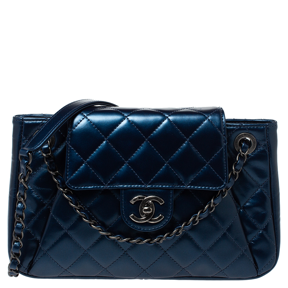 مملوكة مسبقًا Chanel Blue Glazed Leather Paris Seoul Accordion Flap Bag