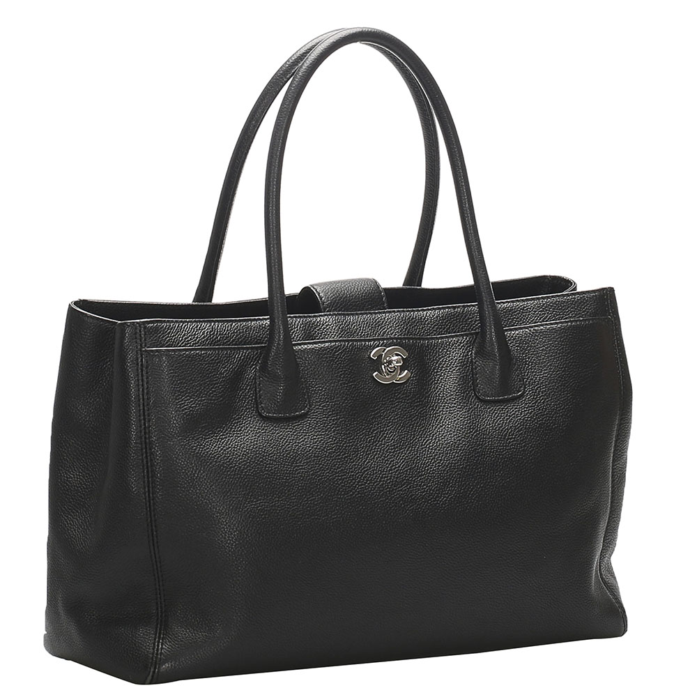 

Chanel Black Caviar Leather Executive Cerf Bag