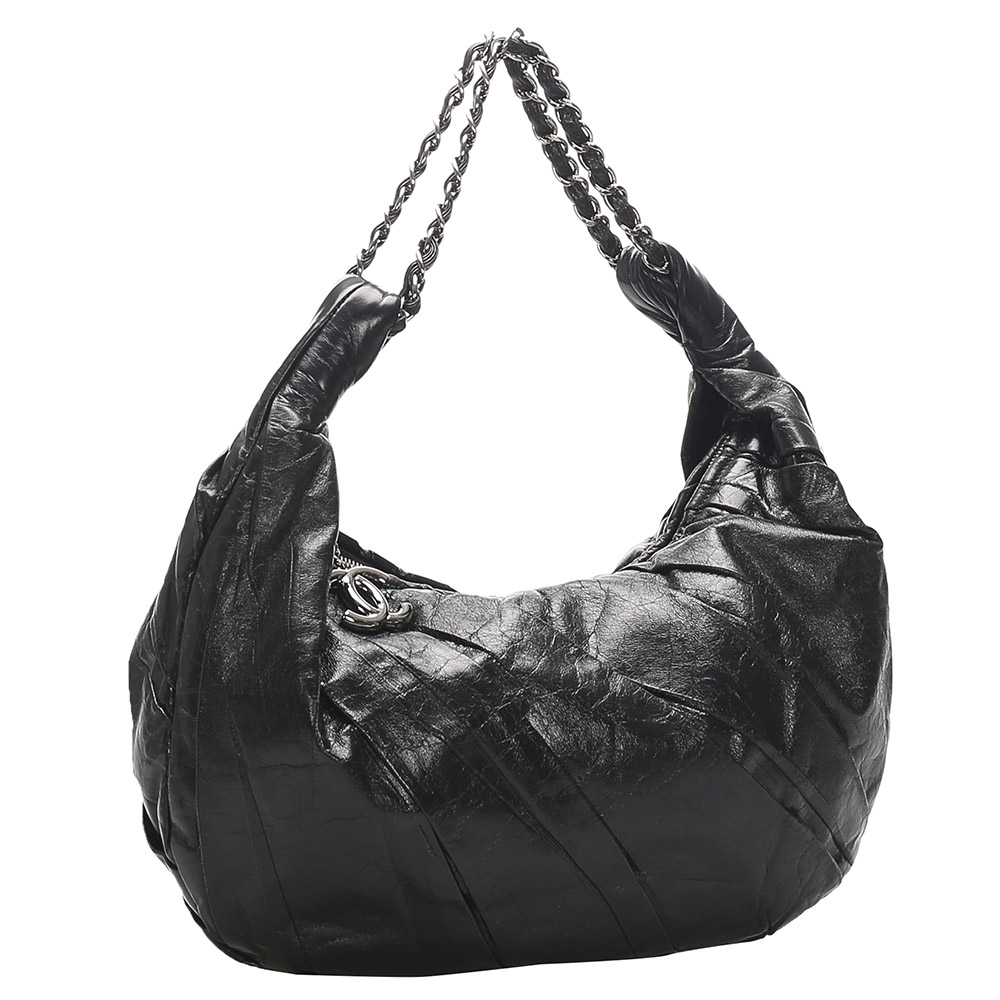 

Chanel Black Lambskin Leather Bag