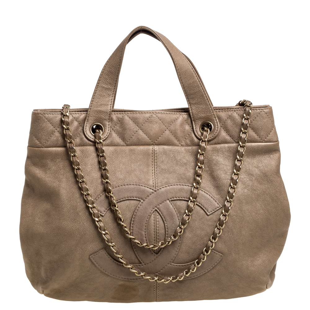Pre Owned Chanel Beige Leather Trianon Tote