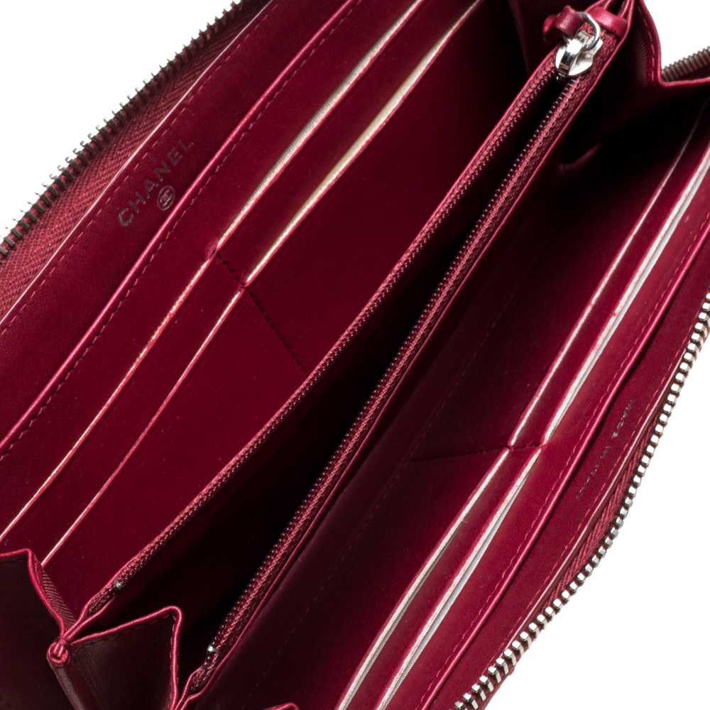 

Chanel Red Ultimate Stitch Quilted Leather Zip Around Wallet
