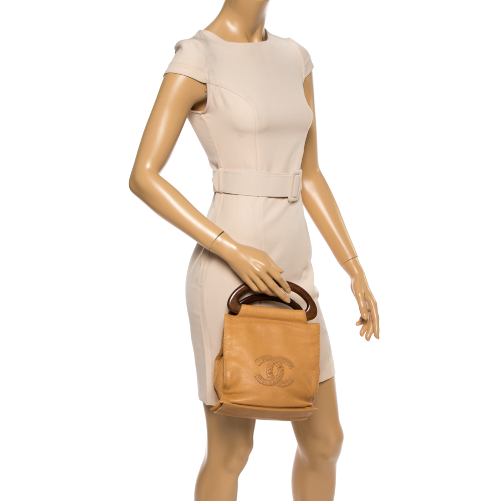 

Chanel Tan Soft Grained Leather CC Wooden Handle Bag