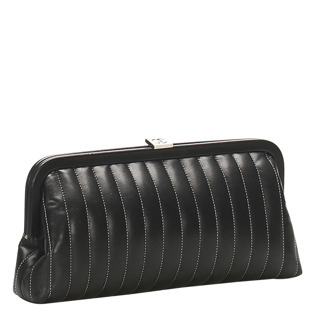 

Chanel Black Leather Mademoiselle Ligne Clutch bag