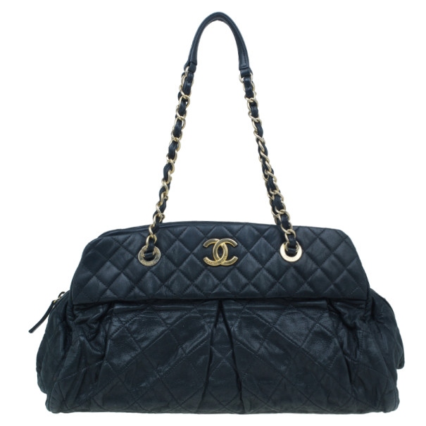 Pre Owned حقيبة كتف شانيل جلد ميتاليك سوداء