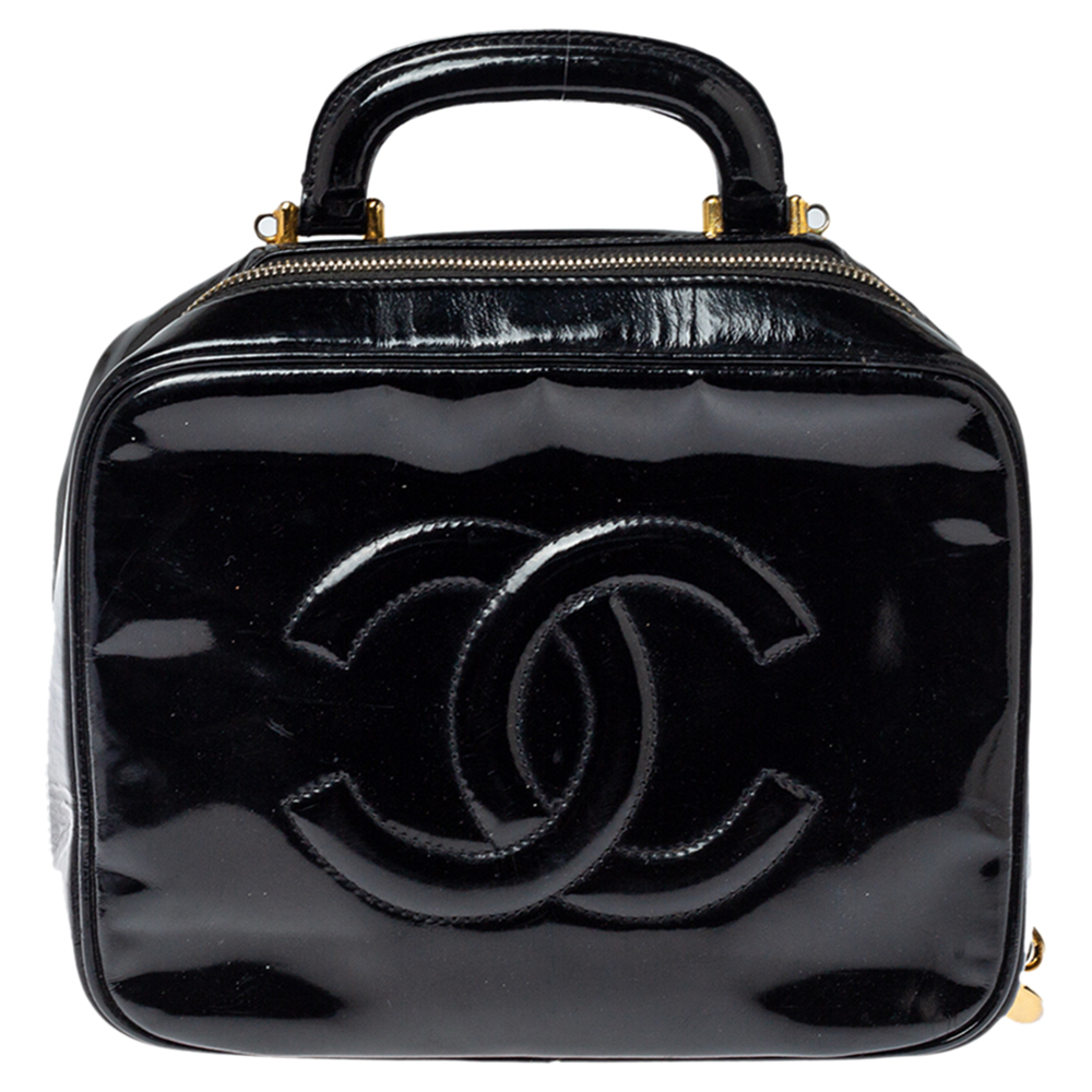 Pre Owned Chanel Black Patent Leather Vintage CC Vanity Case Top Handle Bag