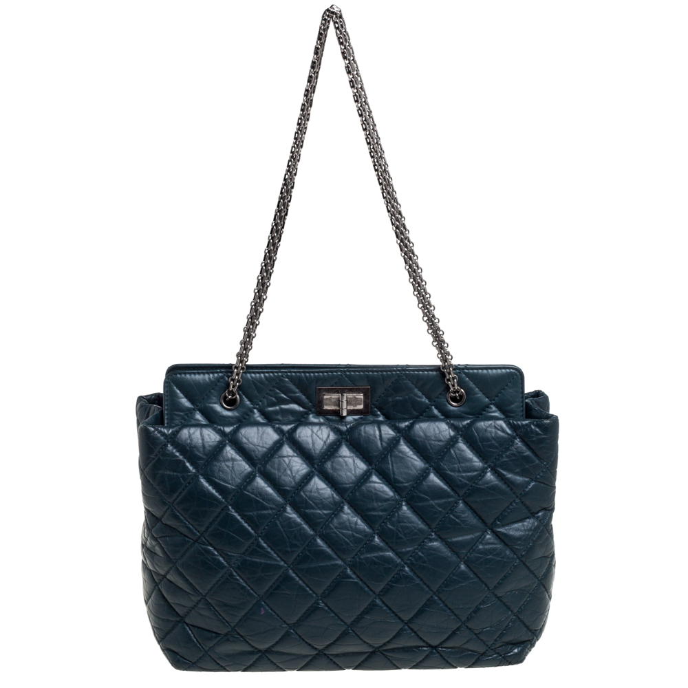 Pre Owned Chanel Dark Green Quilted Aged Leather 2.55 Reissue Grand Shopping Tote