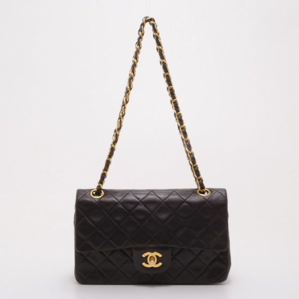 Pre Owned Chanel Vintage Black Lambskin Medium Flap Bag 