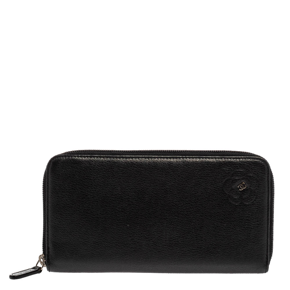 Pre Owned Chanel Black Leather CC Camellia Embossed Zip Around Wallet
