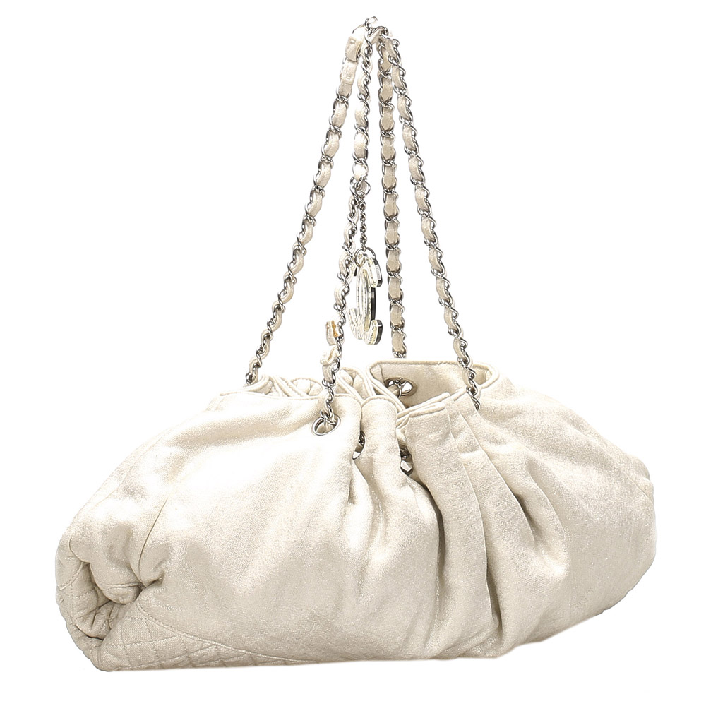 

Chanel White Cotton Melrose Shoulder Bag