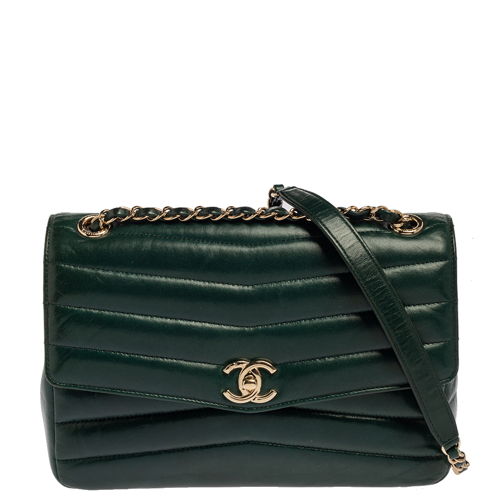 Pre Owned Chanel Green Leather Reversed Chevron Flap Bag