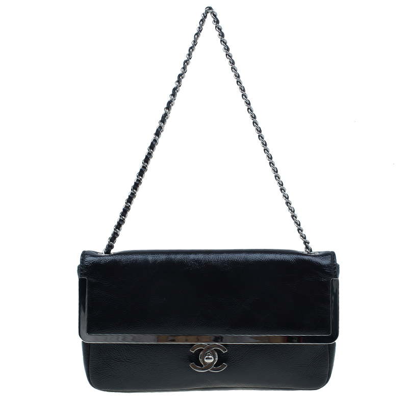 Pre Owned حقيبة شانيل جلد أسود لامع CC بسلسلة منفردة للكتف