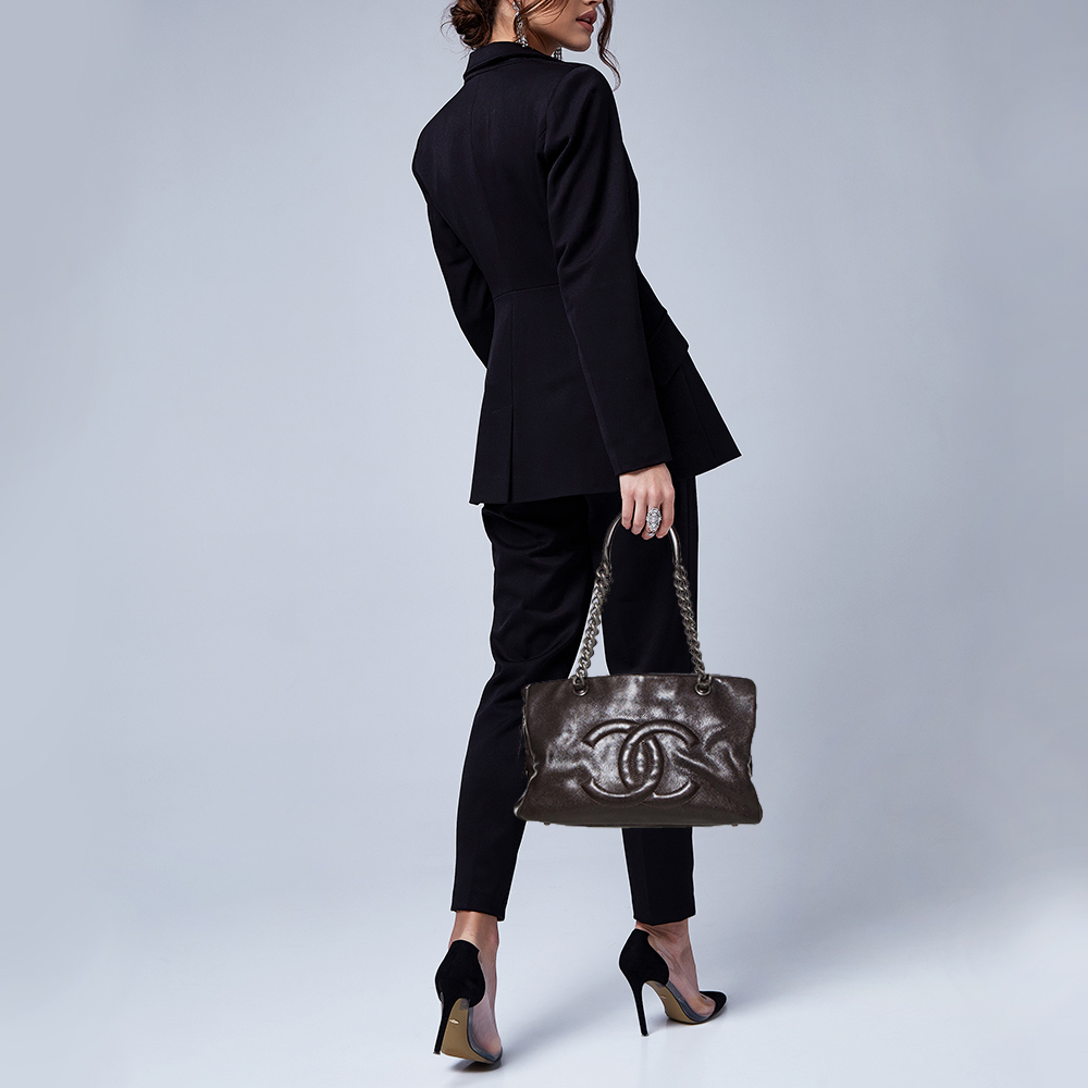 

Chanel Dark Brown Caviar Leather CC Chain Tote