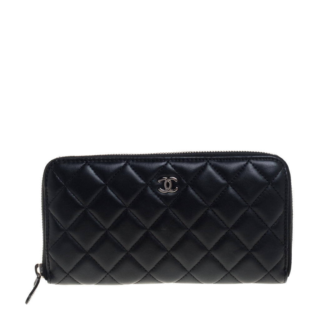 مملوكة مسبقًا Chanel Black Quilted Leather CC Zip Around Wallet