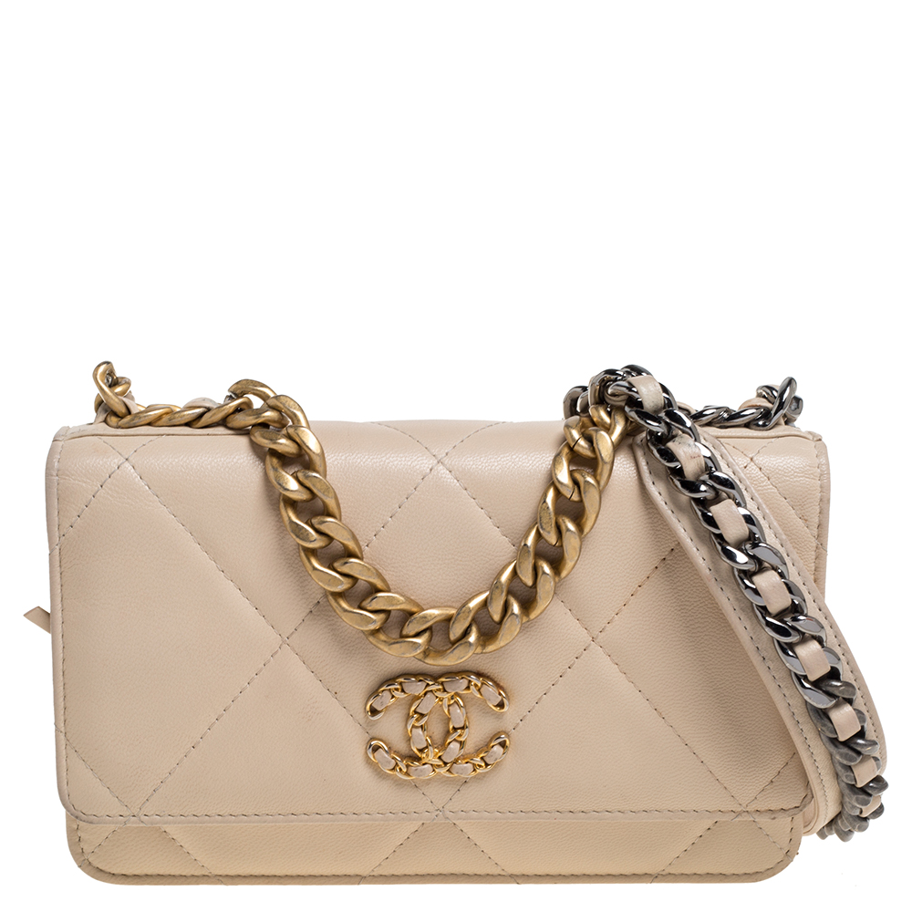 Pre-owned Chanel 19 Wallet On Chain In Beige