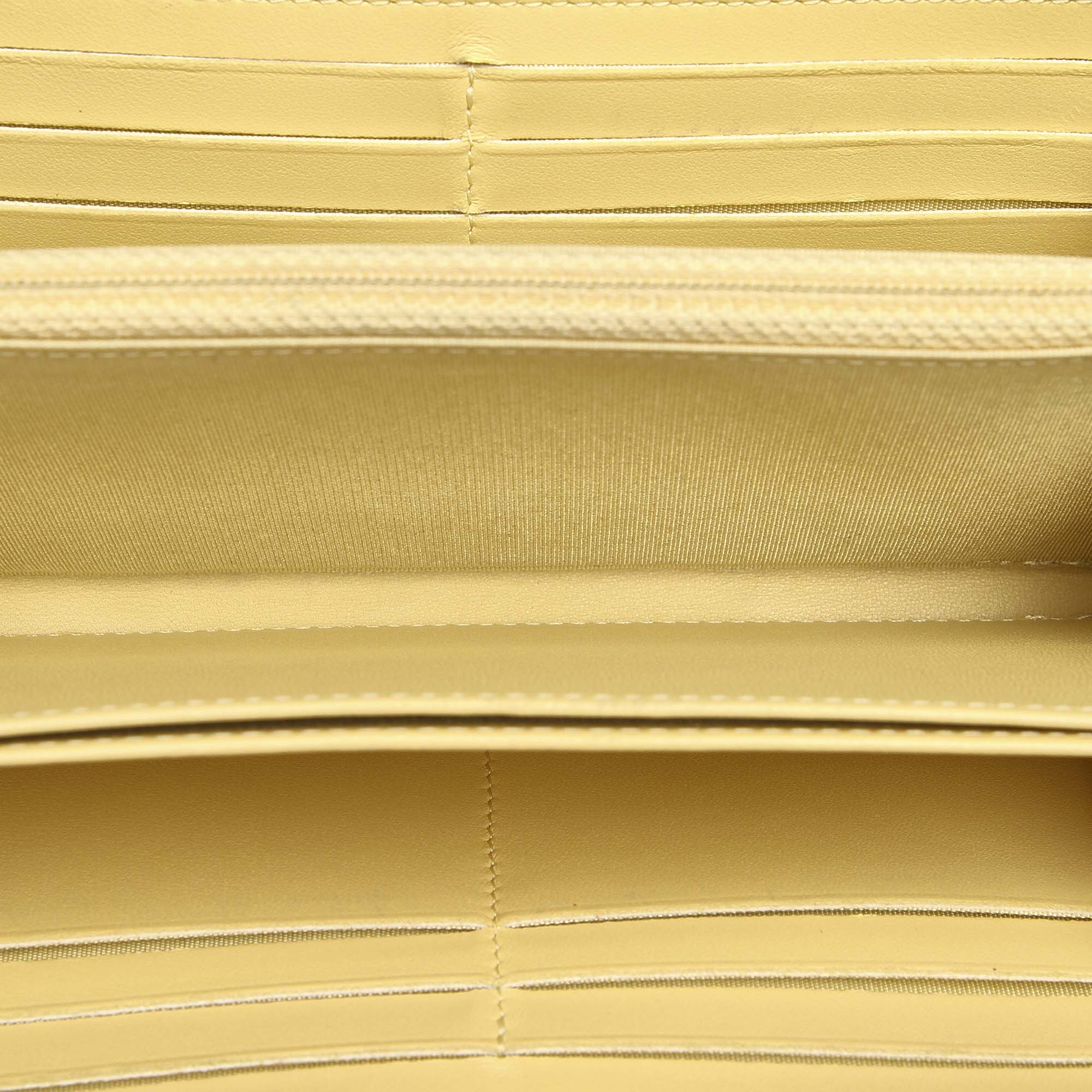 

Chanel Yellow Lambskin Leather Boy Wallet