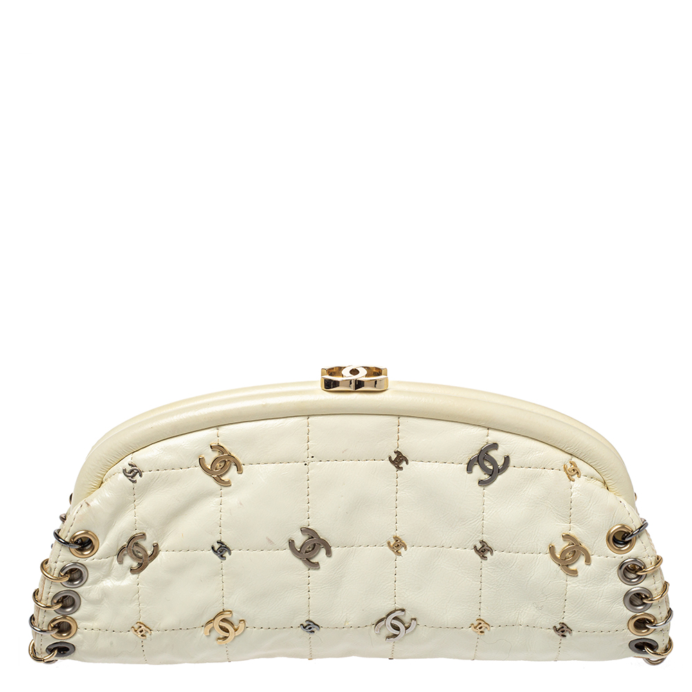 Pre-owned Chanel Cream Leather Cc Punk Timeless Clutch