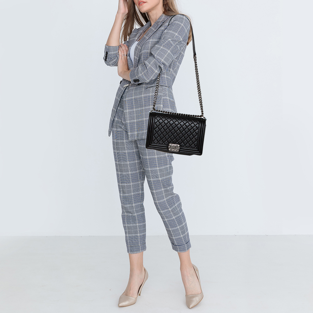 

Chanel Black Quilted Leather New Medium Boy Flap Bag
