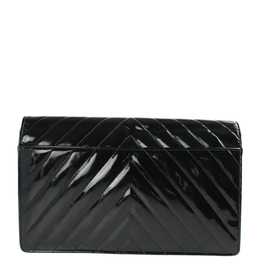 

Chanel Black Patent Leather Vintage Chevron Shoulder Bag