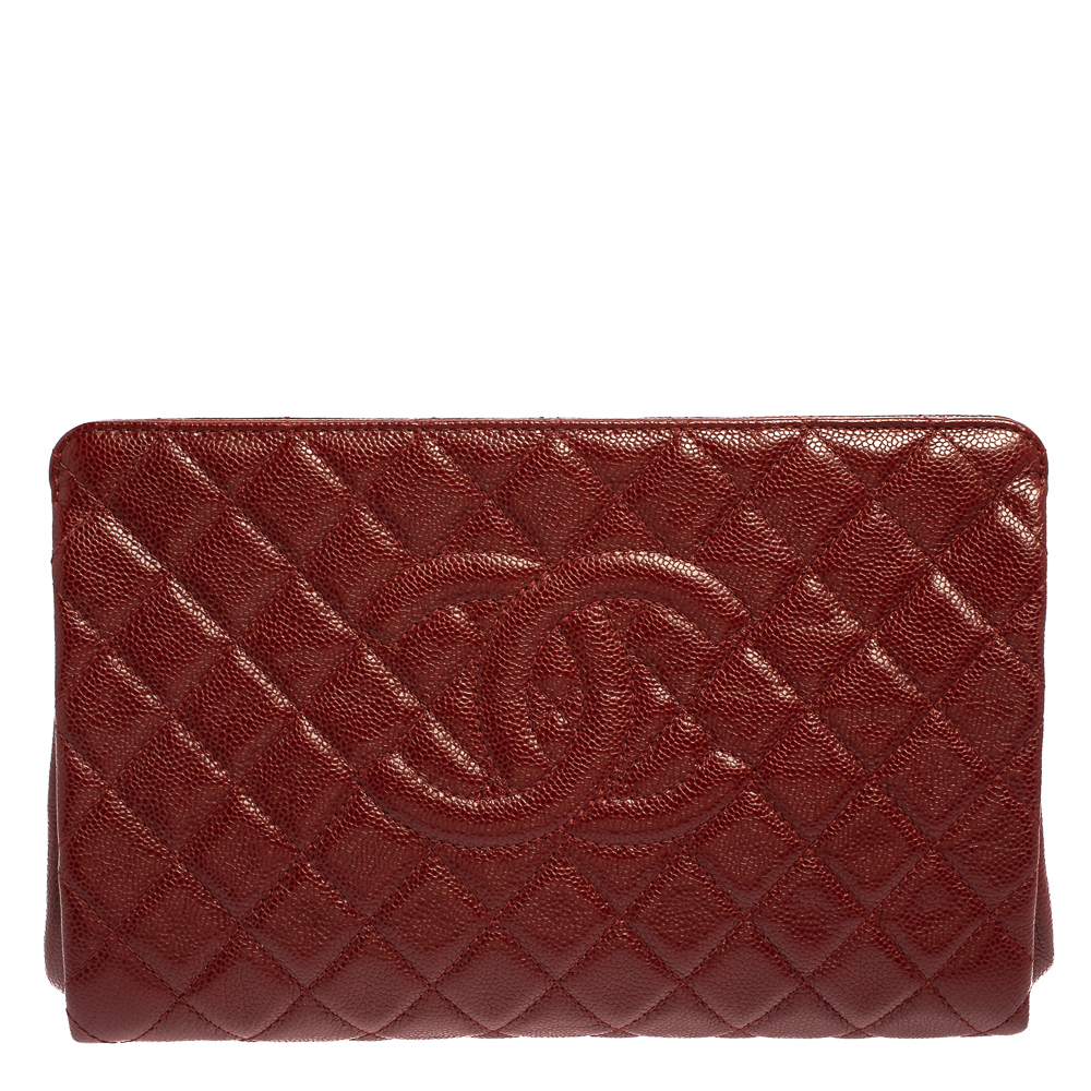 Pre Owned Chanel Dark Red Quilted Caviar Leather CC Jumbo Clutch