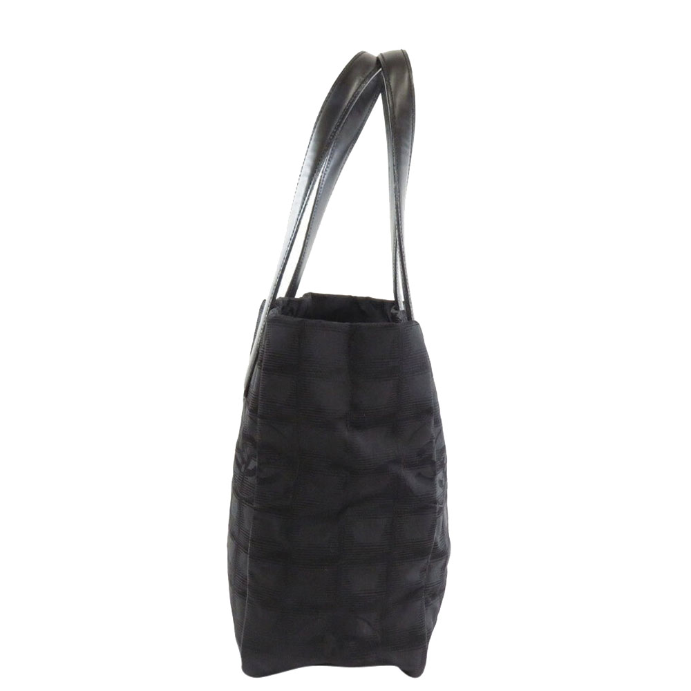 

Chanel Black Nylon New Travel Line Tote Bag