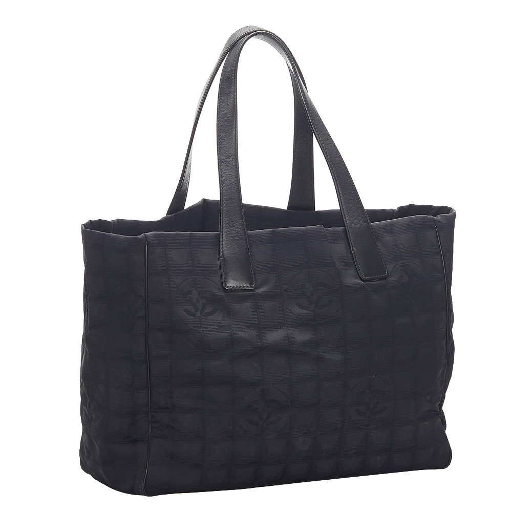 

Chanel Black Nylon Travel Line Tote Bag