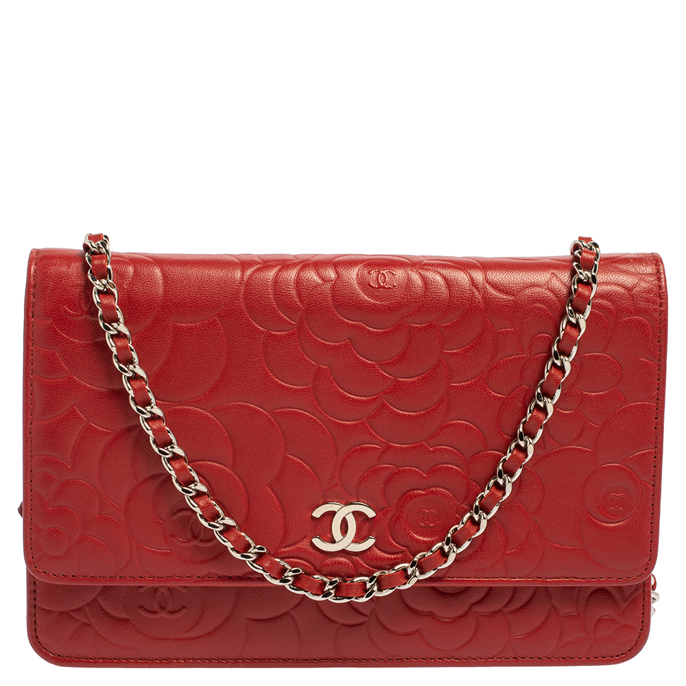 مملوكة مسبقًا Chanel Red Leather Camellia Wallet On Chain
