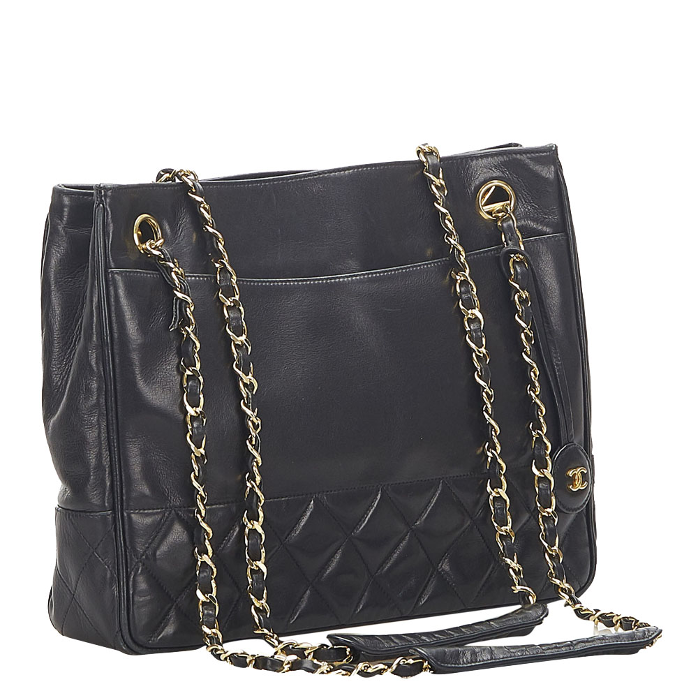 

Chanel Black Lambskin Leather Shoulder Bag