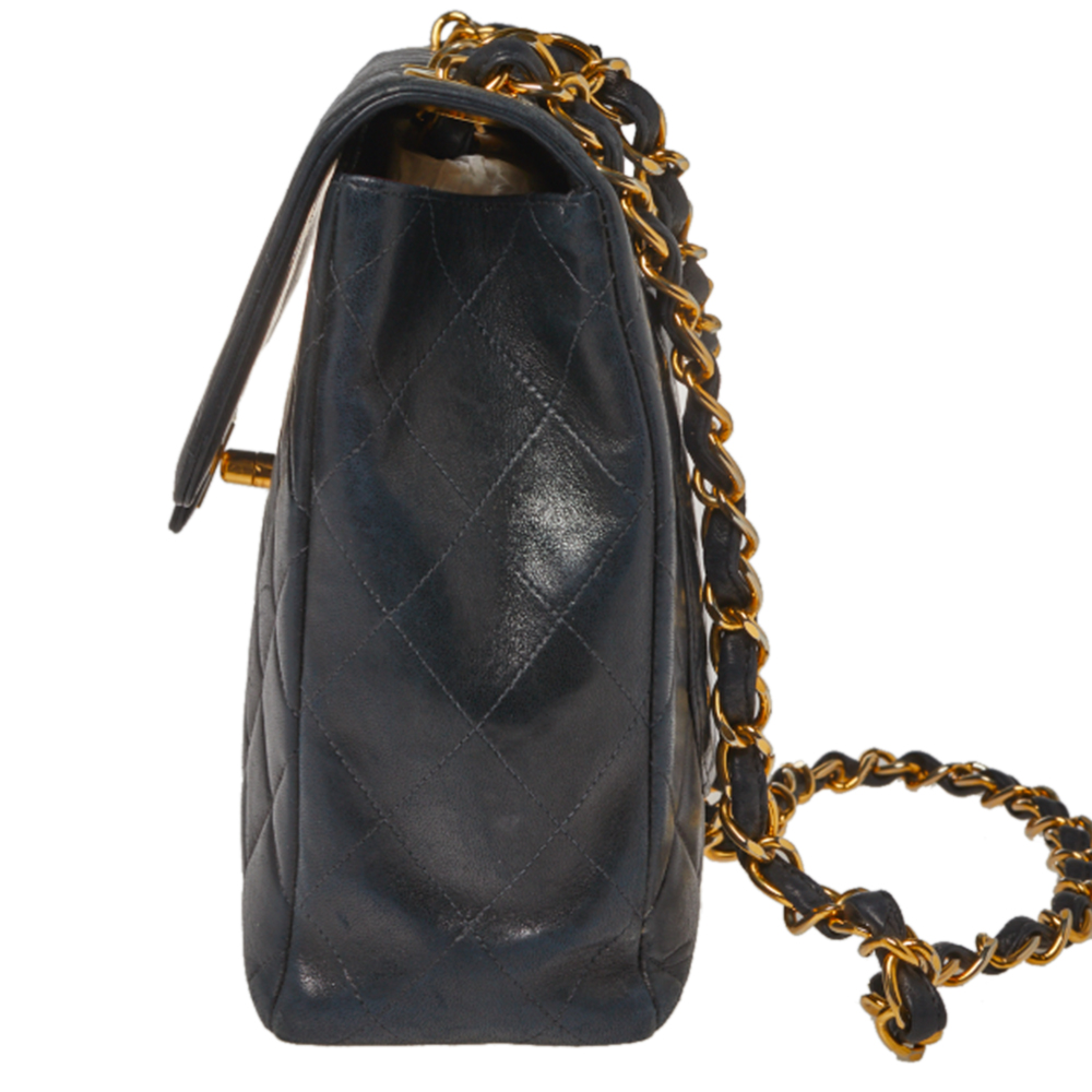 

Chanel Black Lambskin Quilted Jumbo Single Flap Bag
