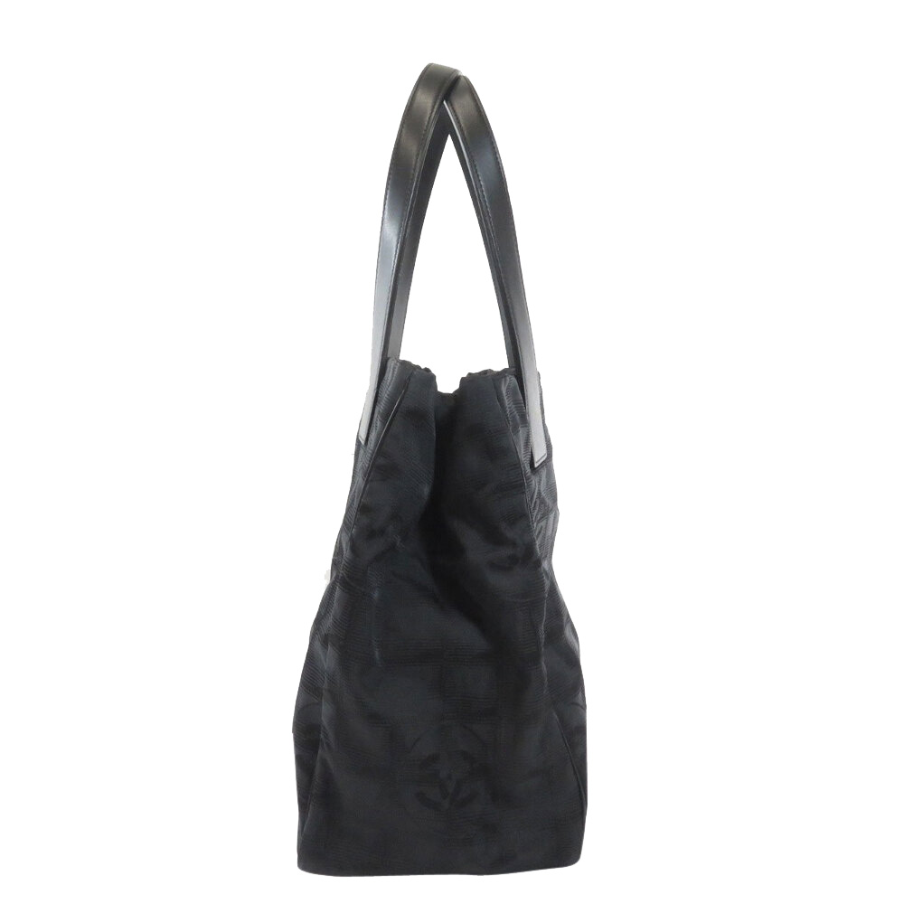

Chanel Black Nylon Travel Line Tote Bag