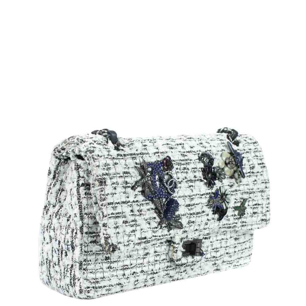 

Chanel White Tweed 2.55 Edition Shoulder Bag