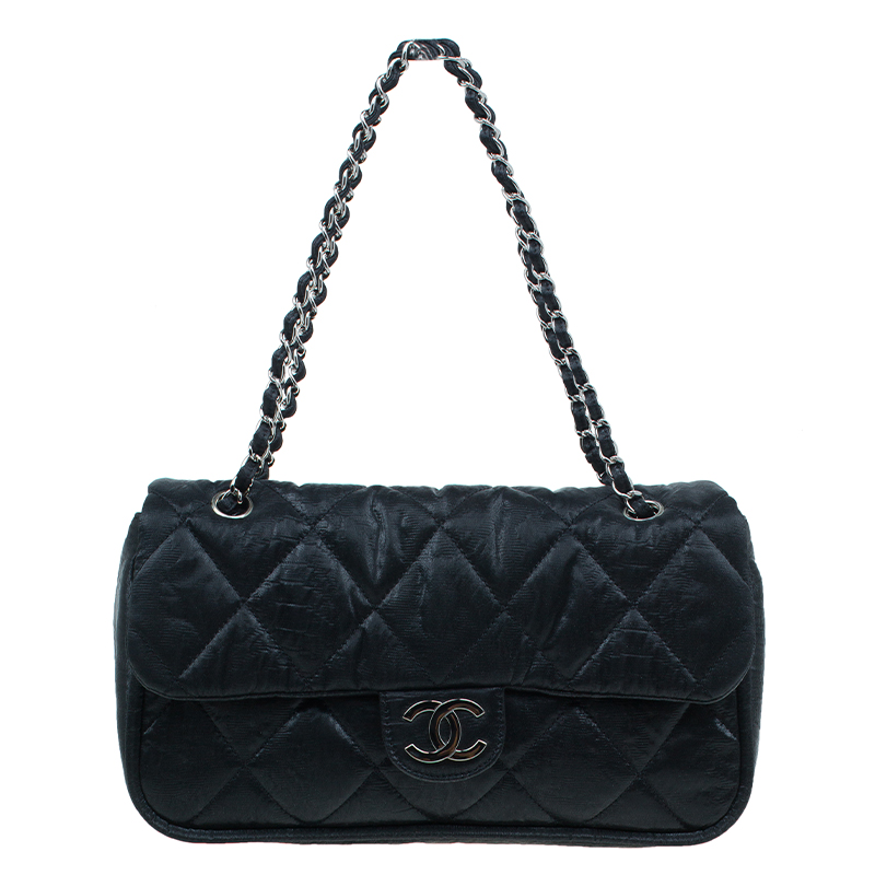 Pre Owned Chanel Black Washed Leather Shoulder Flap Bag
