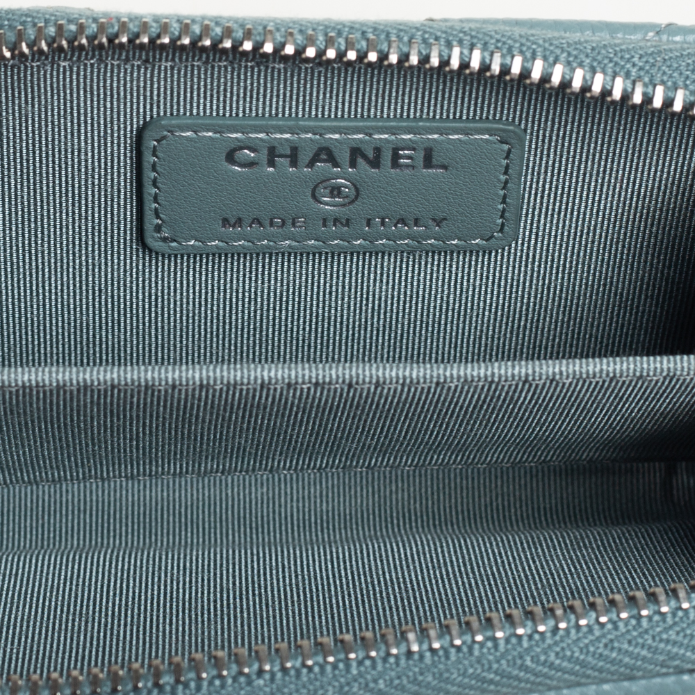 

Chanel Pastel Green Quilted Caviar Leather Coin Purse